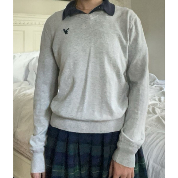 American Eagle Gray Sweater - Picture 5 of 5